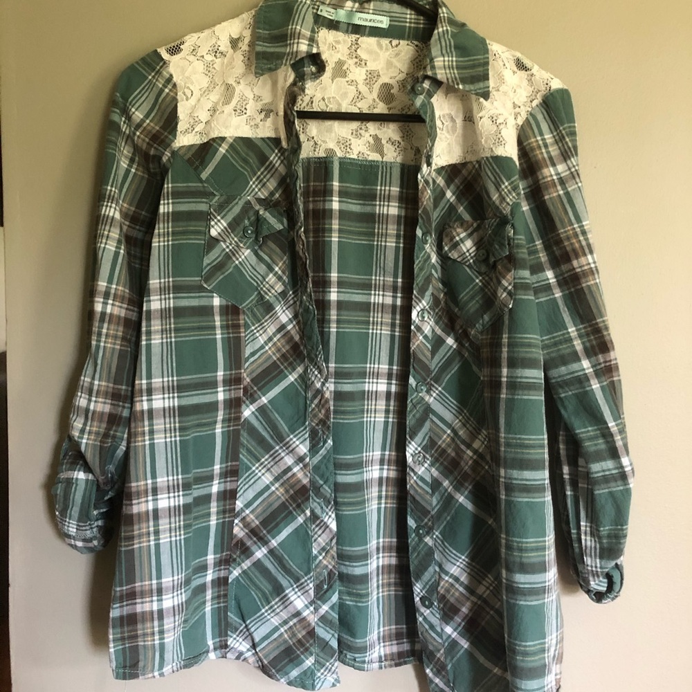 Maurices shirt